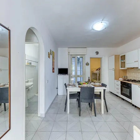 Hébergement de vacances Casa Trilussa Quadrilocale By Salento Com